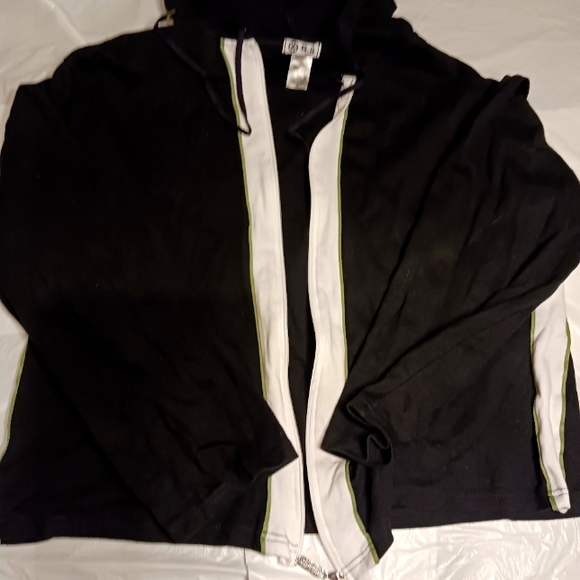 Women's athletic jacket and pants - Picture 1 of 3